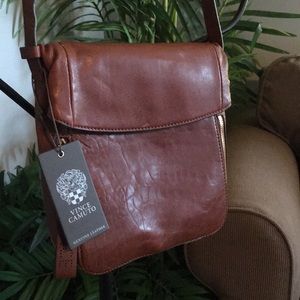 Vince Camuto Sonny Leather Crossbody Bag